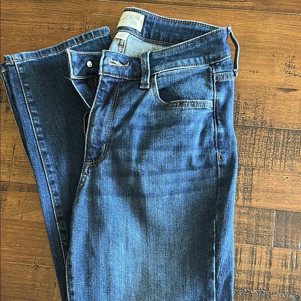 Universal Thread Dark Blue Slim Straight Jeans